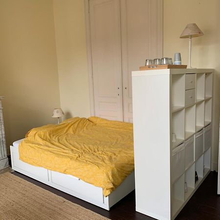 Chambre Double Dans Maison De Caractere Brussels Exterior photo